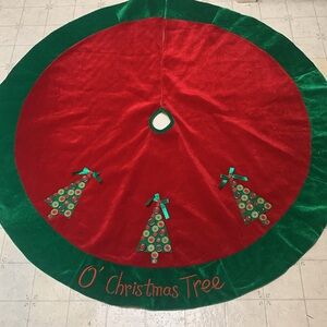 Embellished Velvety Christmas Tree Skirt NWOT